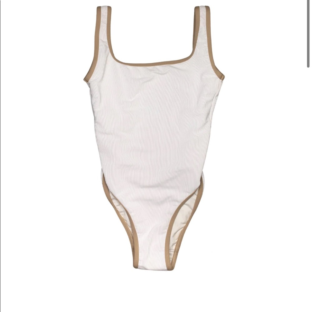 New Lainsnow One Piece